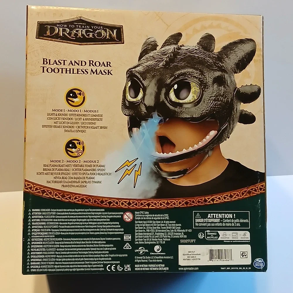 DreamWorks How to Train Your Dragon Toothless Blast & Roar Mask - New In Box!